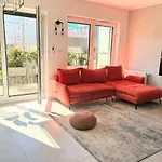 Modern 3 Bedroom Posnania, Sowia 1st, Malta Poznan