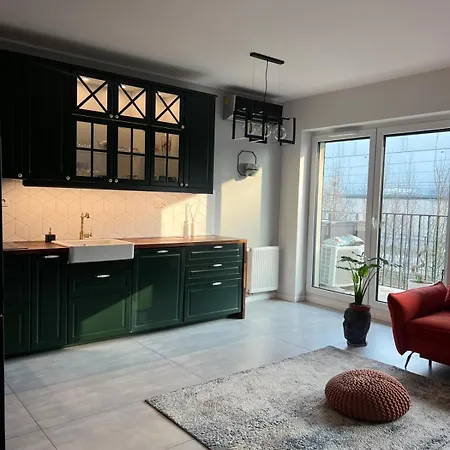 Modern 3 Bedroom Posnania, Sowia 1st, Malta Апартаменти *