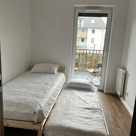 Modern 3 Bedroom Posnania, Sowia 1st, Malta דירה פוזנן