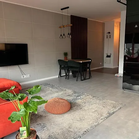 Modern 3 Bedroom Posnania, Sowia 1st, Malta Poznan