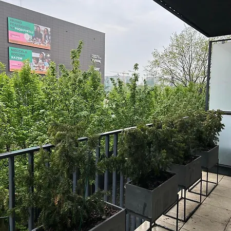 Modern 3 Bedroom Posnania, Sowia 1st, Malta דירה פוזנן