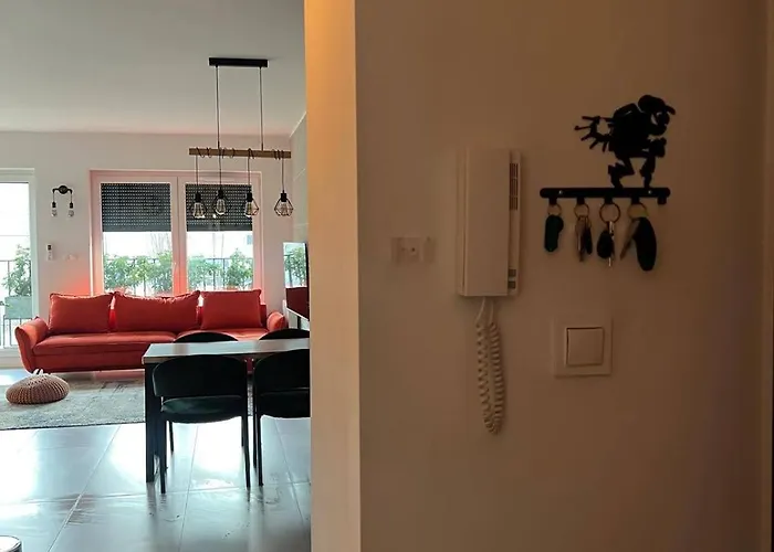 Modern 3 Bedroom Posnania, Sowia 1st, Malta Apartment Poznan