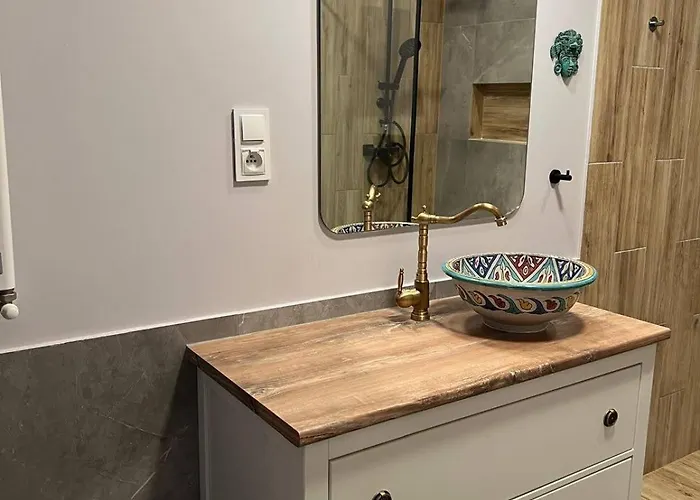 Modern 3 Bedroom Posnania, Sowia 1st, Malta Poznań